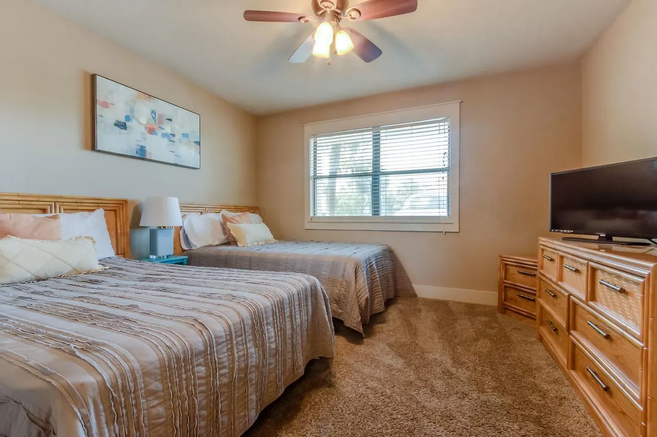 Edgewater Beach Resort By Book That Condo Panama City Beach 4*,
